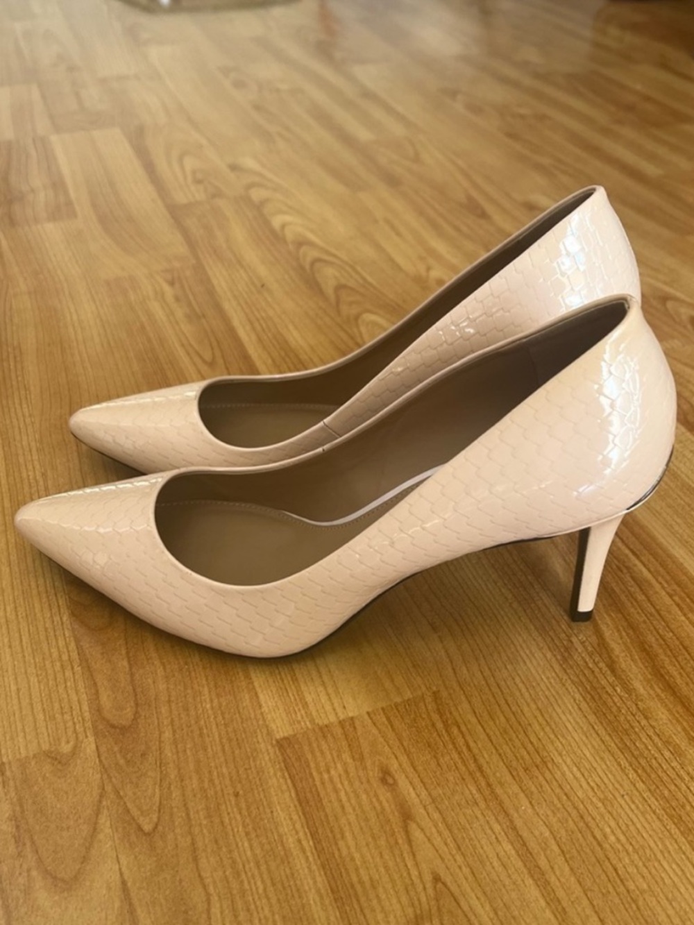 Calvin Klein Classic Pointed Toe Patent Pumps in Light Pink